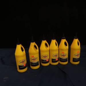 lot 75 image: 6 NEW PENNZOIL MANUAL TRANSMISSION FLUID 1QT
