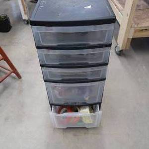 lot 94 image: 5 DRAWER ROLLING CART FILLED WITH NUTS AND BOLTS AND MORE