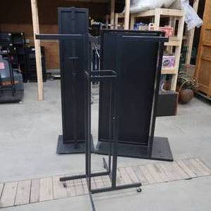 lot 123 image: 1 BLACK ROLLING SHIRT RACK, 2 DISPLAY RACKS WITHOUT THE SHELVES