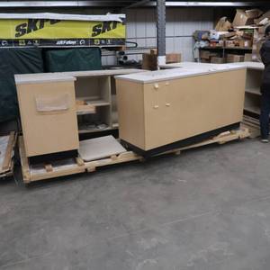 lot 135 image: 2 - OFFICE L SHAPED WORK DESK WITH 4 OUTLET PLUG IN