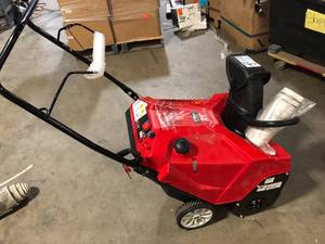 Troy-Bilt Squall 21 in. 179 cc Single-Stage Gas Snow Blower with Electric Start and E-Z Chute Control Customer Returns See Pictures