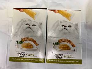 30 Ct Purina Fancy Feast Savory Cat Treats Natural Chicken In a Demi Glaze-82023