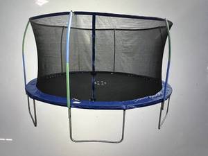 lot 11 image: 14 Round Trampoline with Safety Enclosure