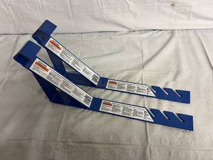 lot 30 image: 2 x 10 x 45 Degree Fixed Roof Brackets - New