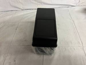 lot 89 image: Car Garbage Can