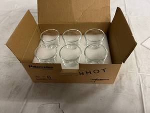 lot 161 image: Box of 6 2oz Shot Glasses