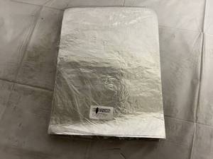 lot 172 image: 500 Sheets of Insulated Foil Sandwich Wrap Sheets - 10 34 x 14