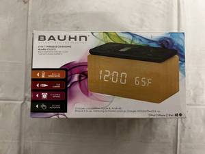lot 186 image: Bauhn 2-in-1 Wireless Charging Alarm Clock