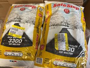 lot 265 image: 2 x 25lb Bag of Safe Step Rock Salt Ice Melter