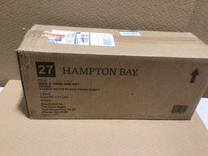 Hampton Bay Regan 21 in. 3-Light Matte Black Bathroom Vanity Light with Clear Glass Shades Customer Returns See Pictures