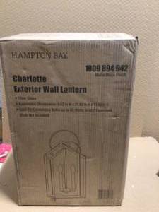Hampton Bay Charlotte 21.62 in. H Matte Black Finish Hardwired Outdoor Wall Light with Clear Glass Customer Returns See Pictures