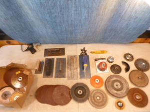lot 46 image: Sanding Discs
