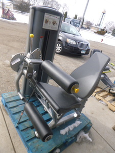 lot 10 image: Paramount Leg ExtensionLeg Curl Machine