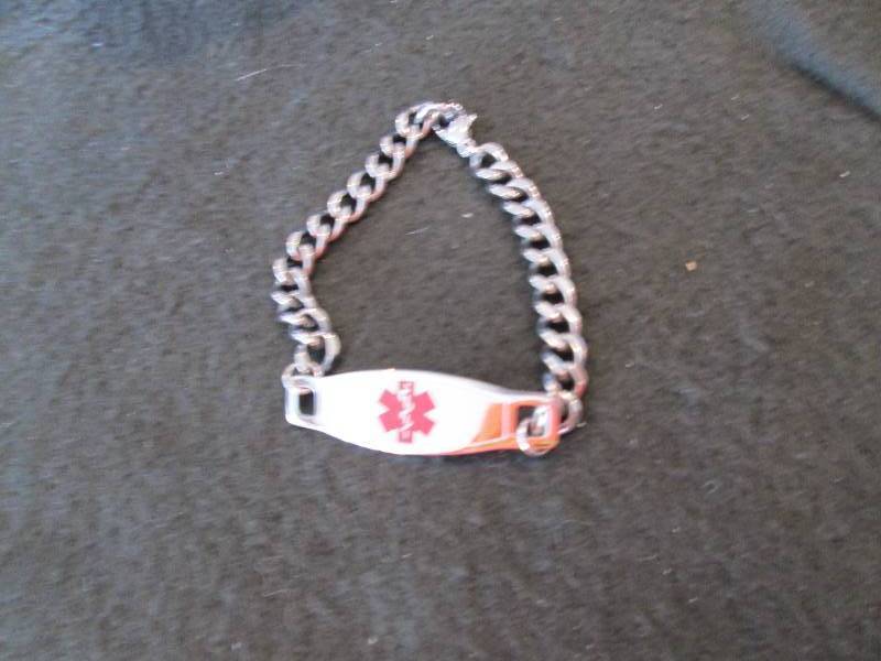 WOMENS MEDICAL ALERT BRACELET Hea...