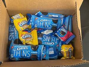 lot 14 image: Box of assorted Oreos Best by 12082023