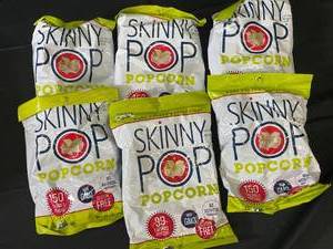 lot 368 image: Skinny Pop 6 bags of Popcorn Best by 08102023