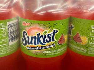 lot 307 image: Sunkist Watermelon Lemonade 24 pack 20oz bottles