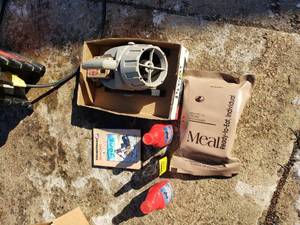 lot 133 image: Coyote Call, Coyote Lure, MRE