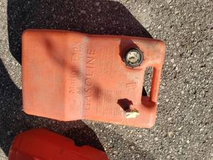 lot 137 image: Boat Gas Tank #2