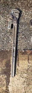 lot 159 image: Heavy 32 Pipe Wrench