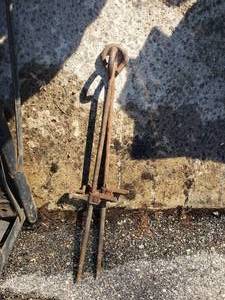 lot 161 image: 2 Vintage Planter Check Stakes