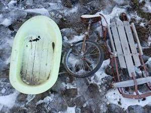 lot 258 image: Snow Sleds and Unicycle