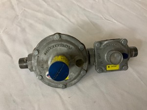 lot 27 image: Maxitrol regulator