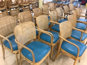 lot 120 image: Restaurant Style Chairs