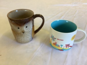 lot 137 image: Potpourri CrockMugs