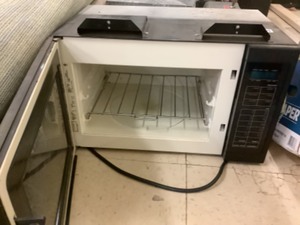 lot 154 image: Microwave