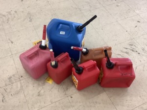 lot 160 image: Gas Tanks Lot of 6