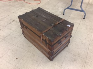 lot 173 image: Vintage Trunk