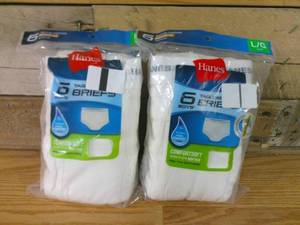 lot 96 image: Hanes Boys Comfortsoft White Tagless Briefs-Size Large-12 Pairs