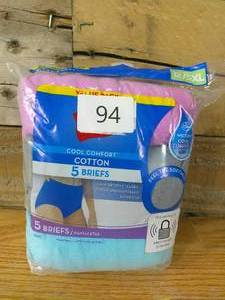 lot 94 image: 5 Pack Hanes Cool Comfort Cotton Briefs Size 12 or 5xl Multicolor Tagless