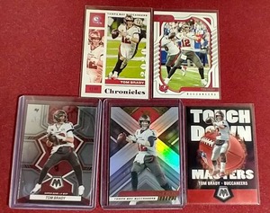 (5) Tom Brady Cards