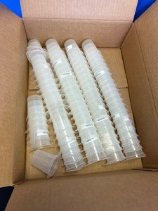 lot 56 image: 58 - 50ml Plastic Beakers