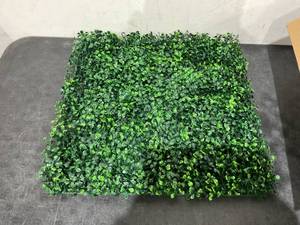 lot 203 image: 12PCS 20x20inch  Artificial Boxwood Panels