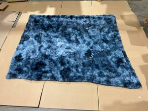 lot 107 image: Blue Blanket 90x102