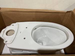 lot 405 image: Toto Toilet