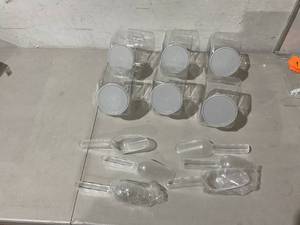 lot 364 image: 6 Pcs Hexagon Plastic Candy Jar