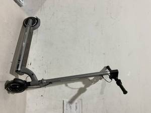 lot 395 image: M1 Electric Scooter - 13.7 Miles Range & 15.5 MPH, 500W Peak Motor DOES NOT FUNCTION