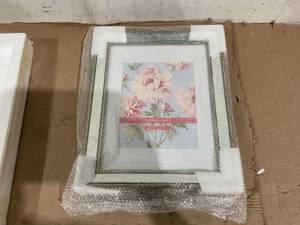 lot 577 image: 13 x 16 Picture Frame