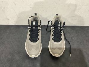 lot 595 image: Columbia Mens Facet 75 Mid Outdry Hiking Shoe, Size 8