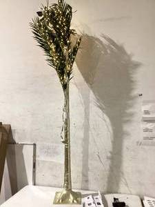 lot 542 image: 5FT Lighted Palm Tree, Artificial Palm Tree Lights with Timer