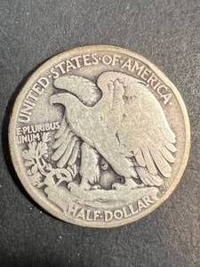lot 32 image: 1920 US WALKING LIBERTY HALF DOLLAR