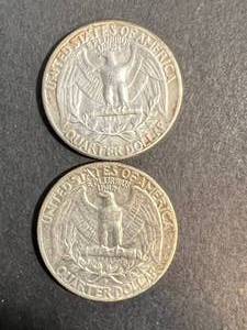 lot 36 image: 2 US WASHINGTON QUARTERS 1962P-D