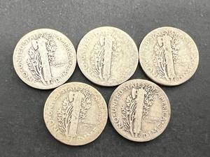 lot 42 image: 5 US MERCURY DIMES 1923-1927