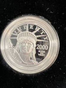 lot 76 image: 2000 PLATINUM PROOF  OZ COIN