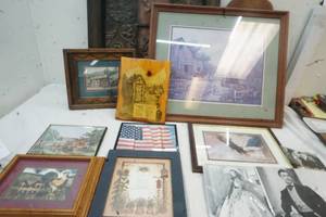 lot 21 image: Pictures