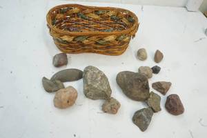 lot 61 image: Basket of stones PolishedUnpolished